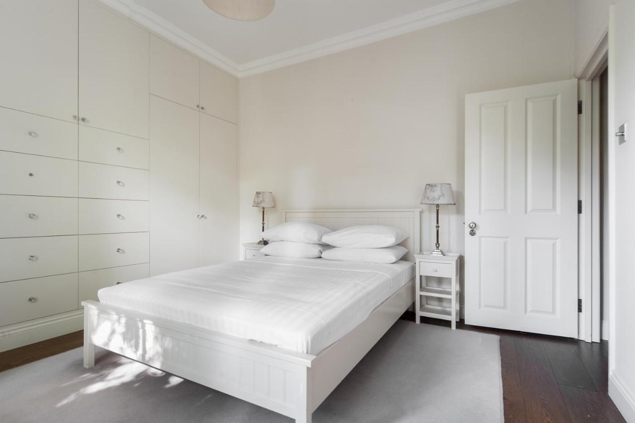 Cathcart Road Iv By Onefinestay Londra